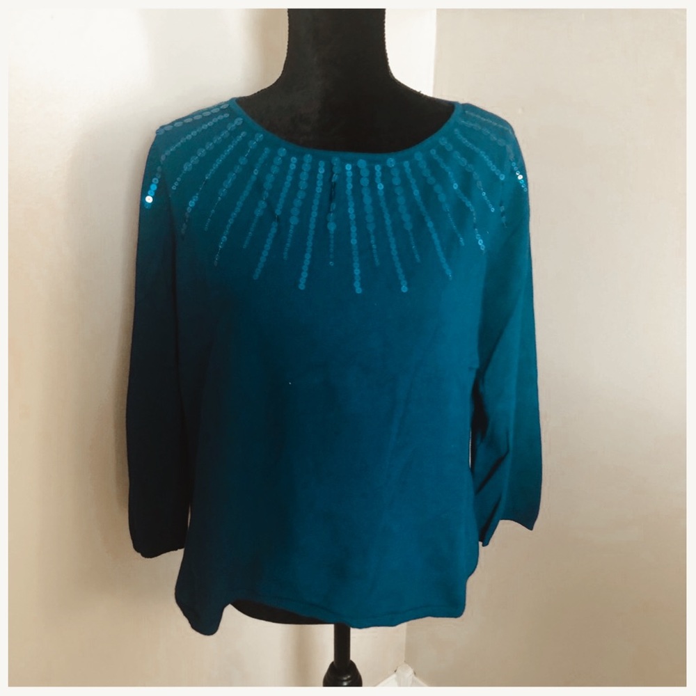 Women’s long sleeve shirt with sequence detailing